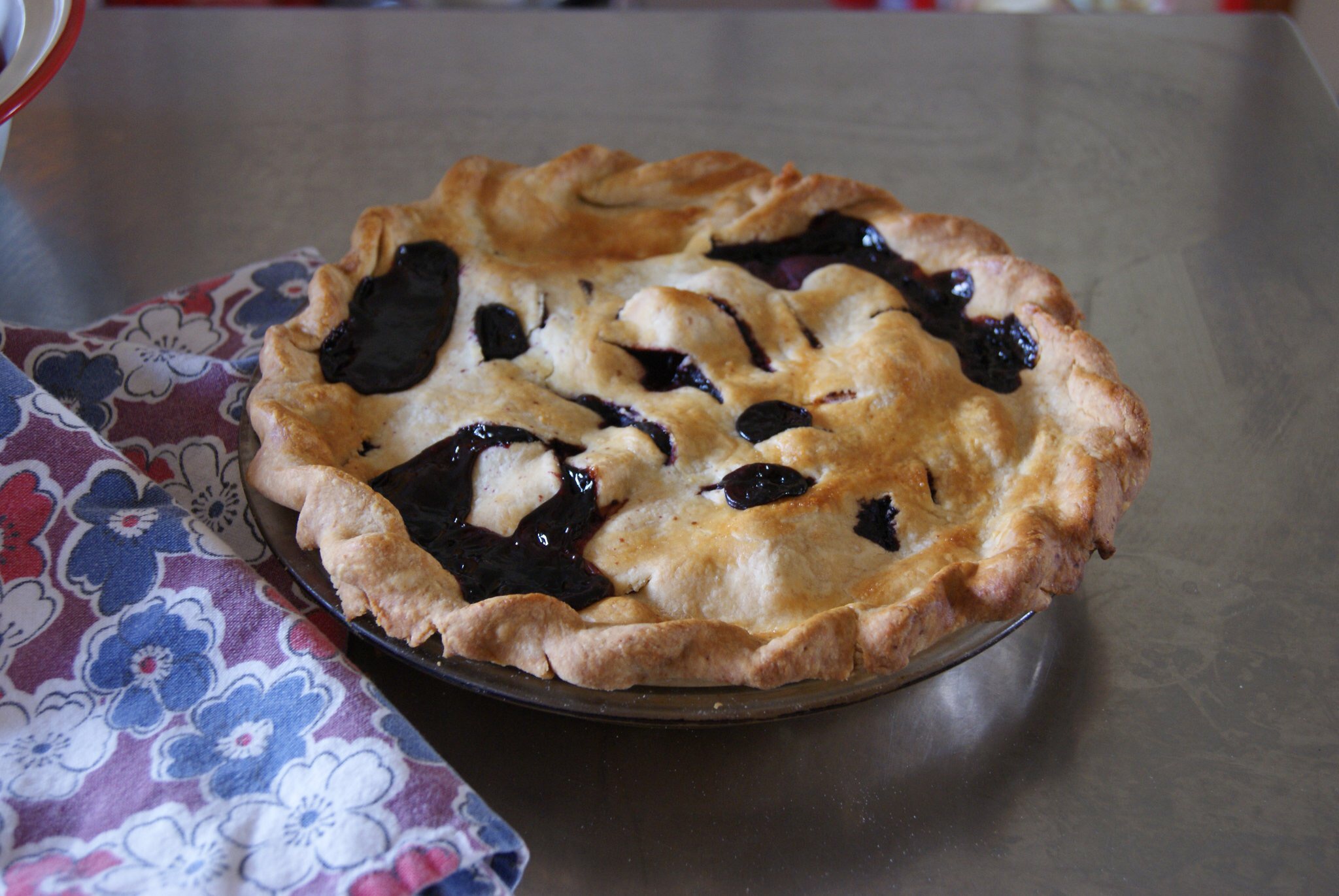 black raspberry pie